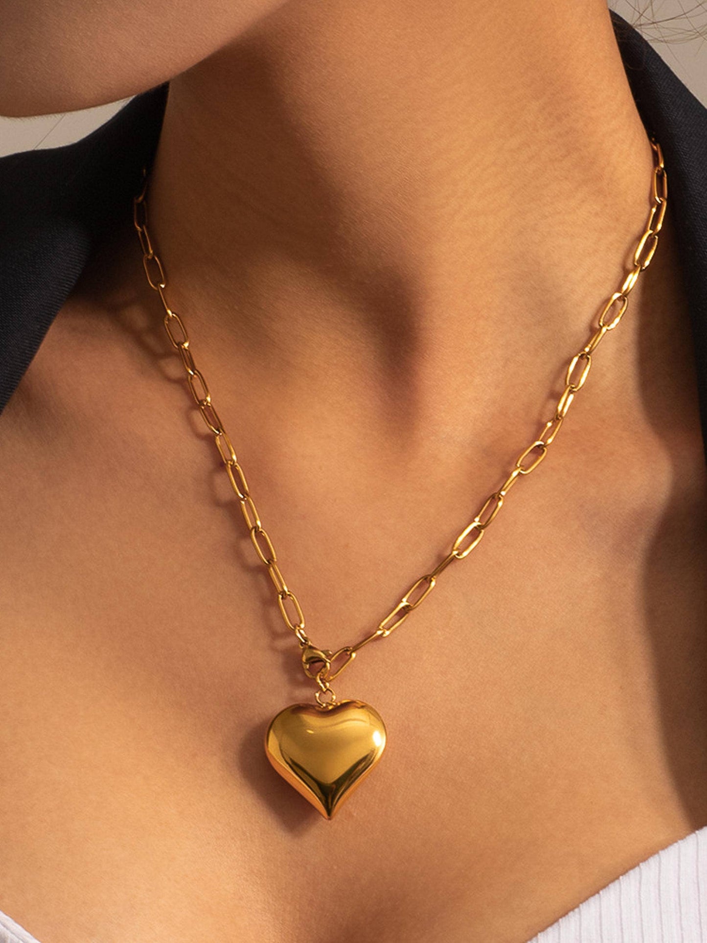 Gold Heart Link Necklace Non-Tarnish