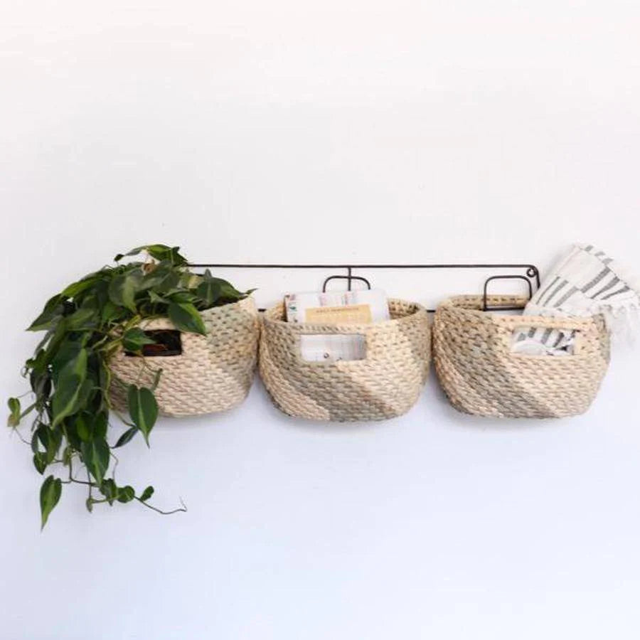 Metal Wall Hanging Rack w/ 3 Seagrass Baskets