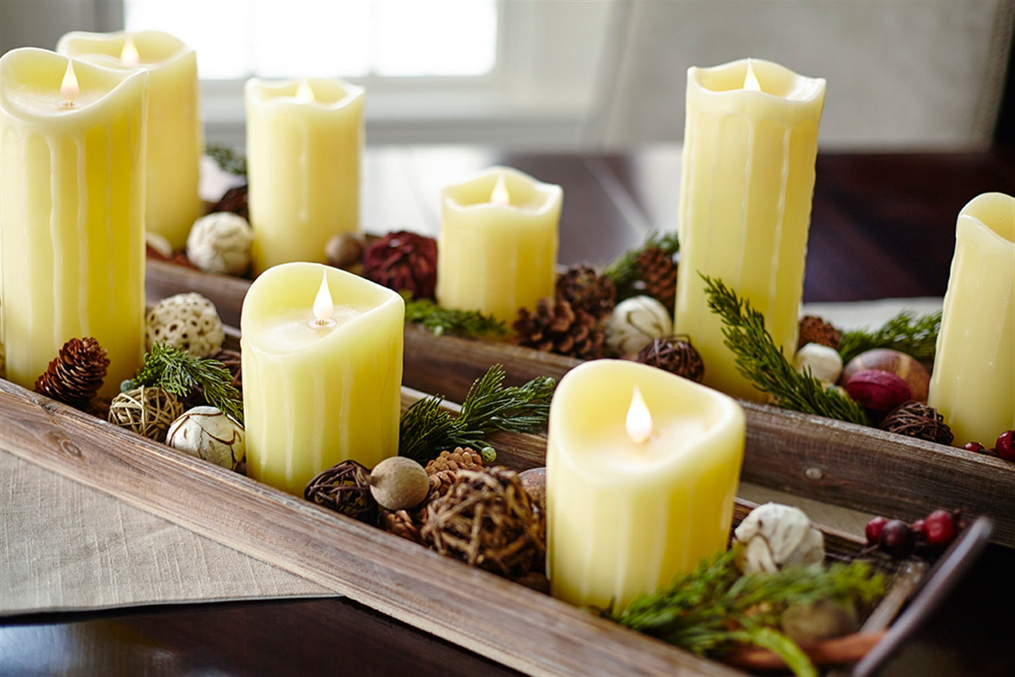 Set of 2 Wooden Trays