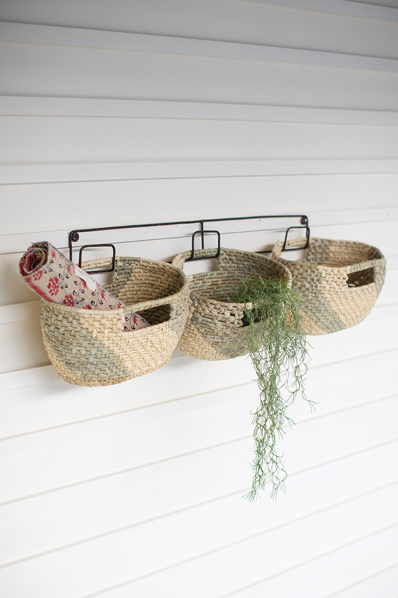Metal Wall Hanging Rack w/ 3 Seagrass Baskets