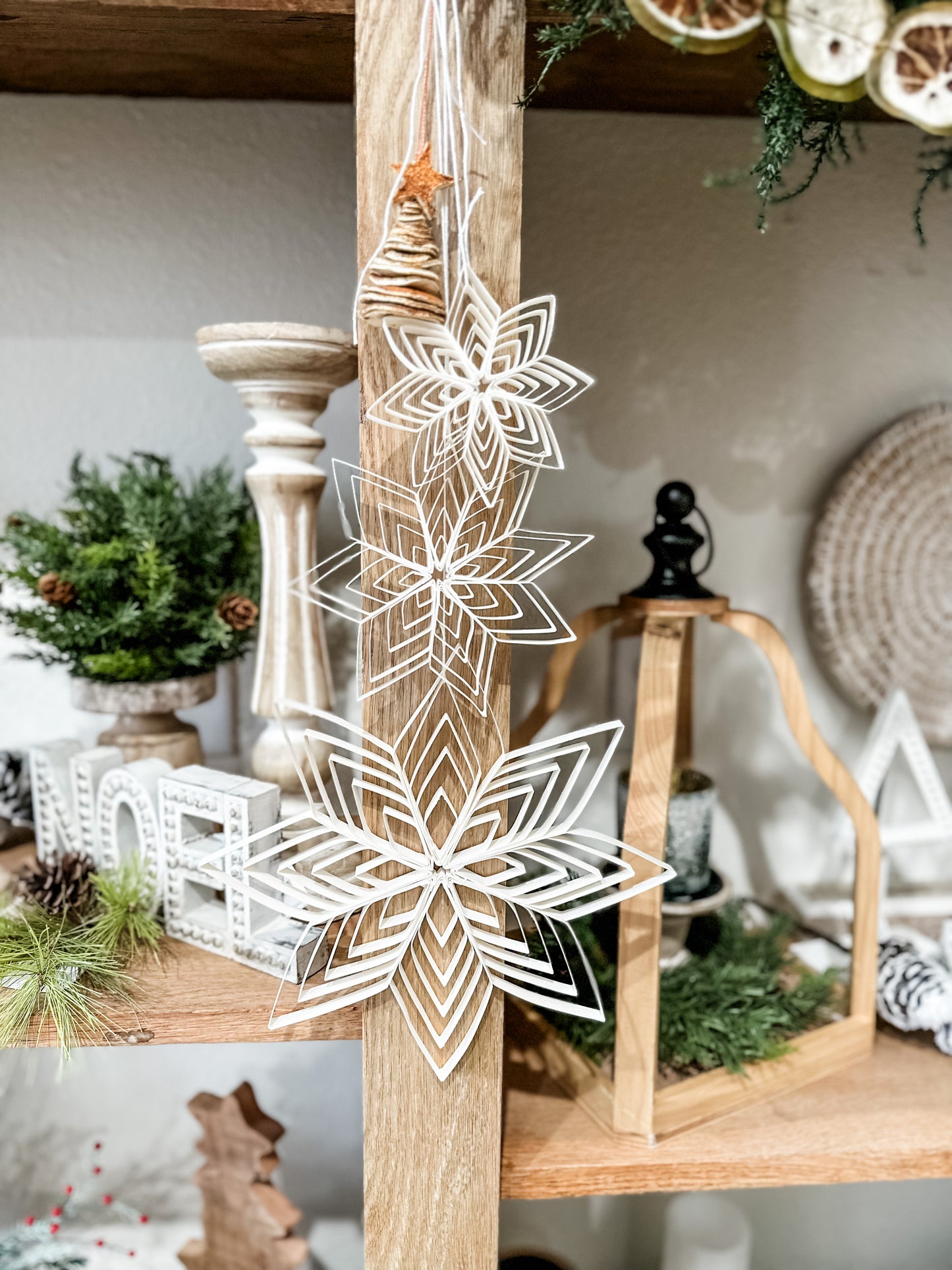 Quilling White Stars
