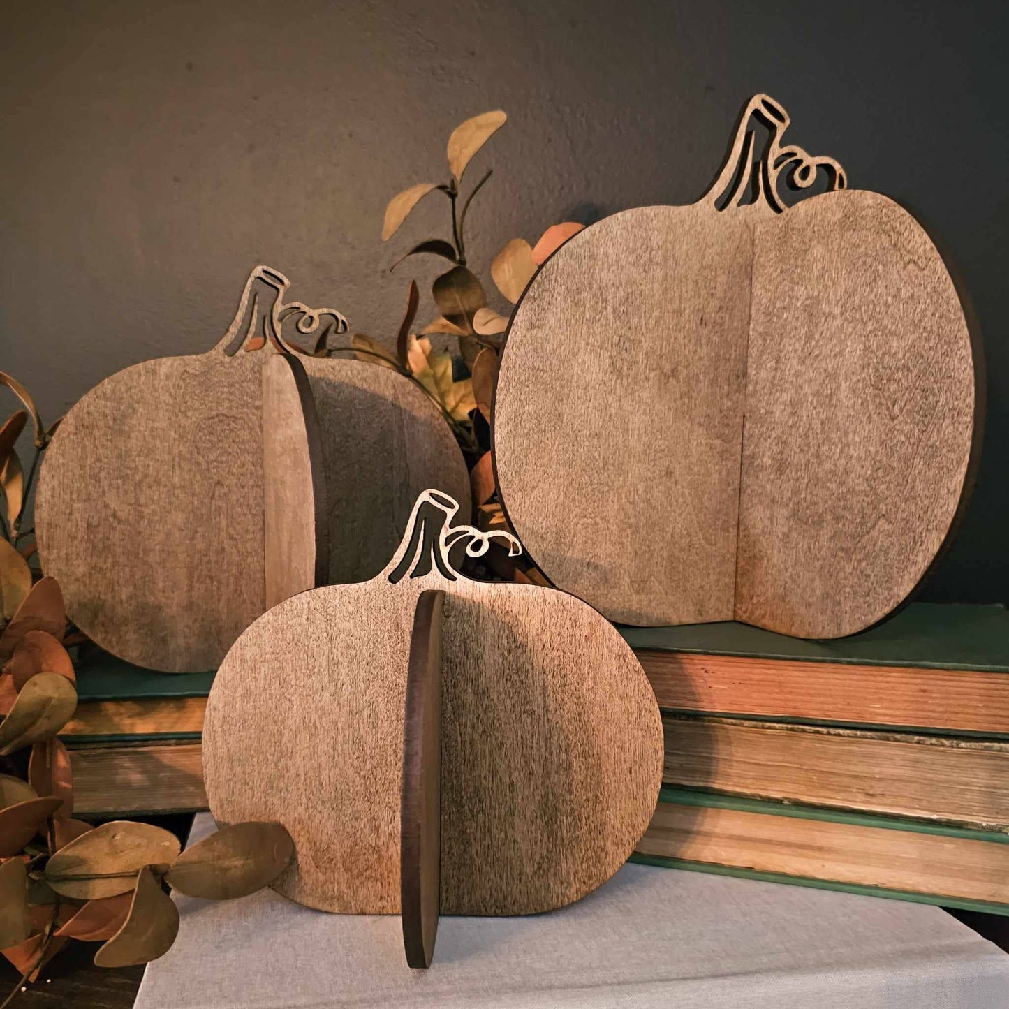 Slat Wood Walnut Pumpkin