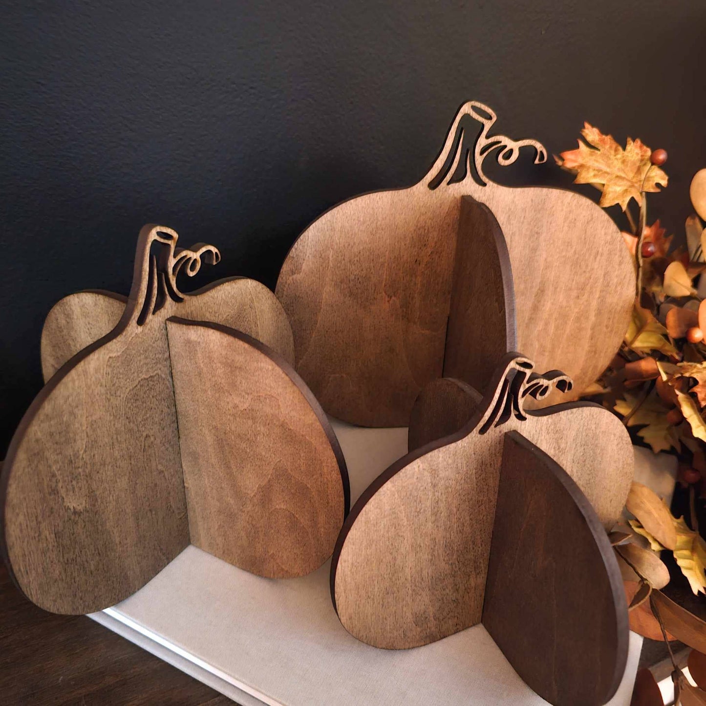 Slat Wood Walnut Pumpkin