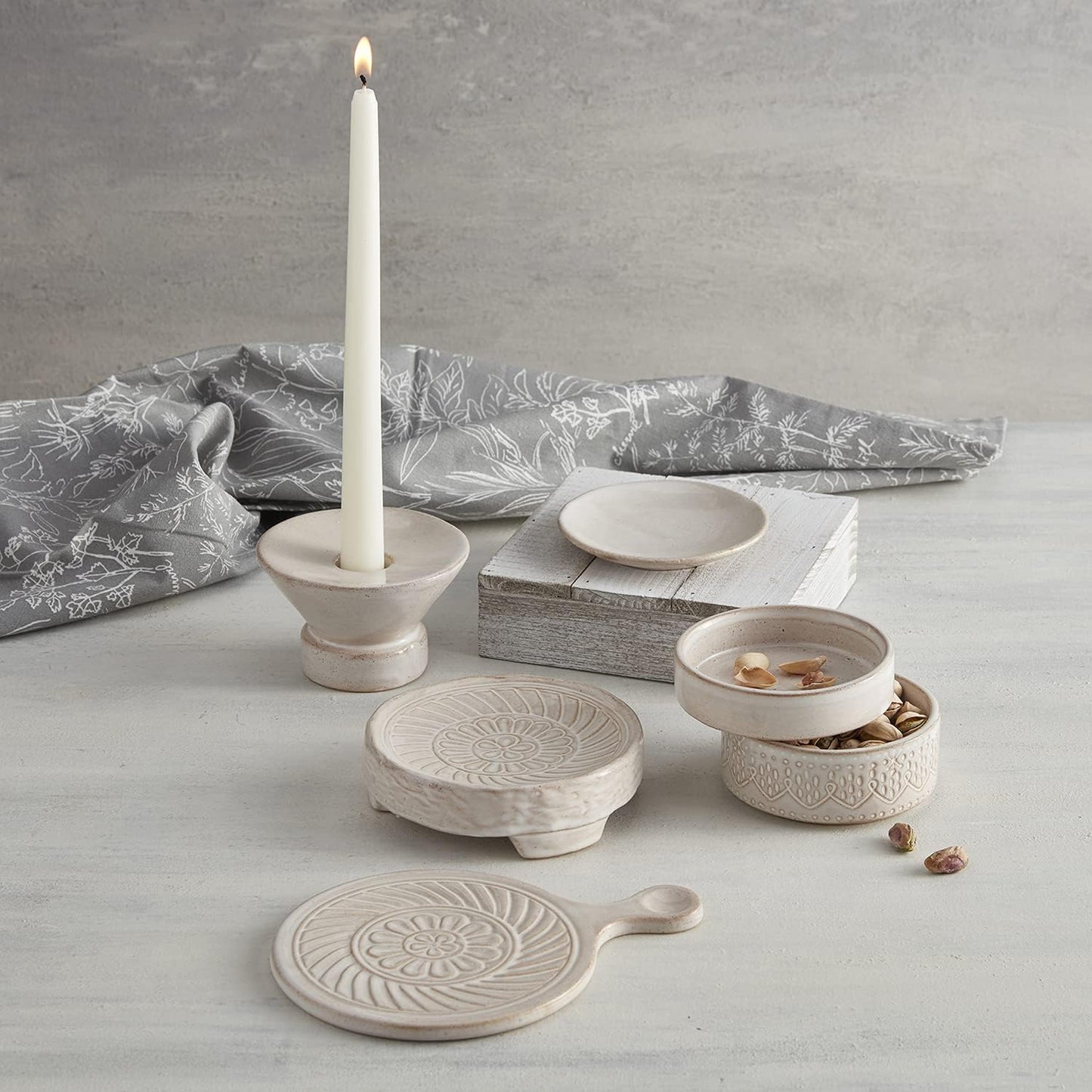 Stackable Dish Display