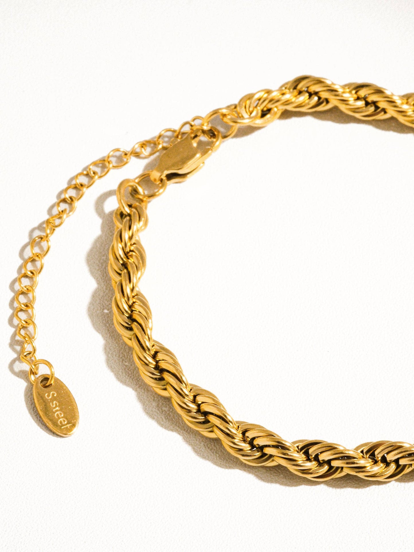 Sadie Gold Non-Tarnish Braided Bracelet