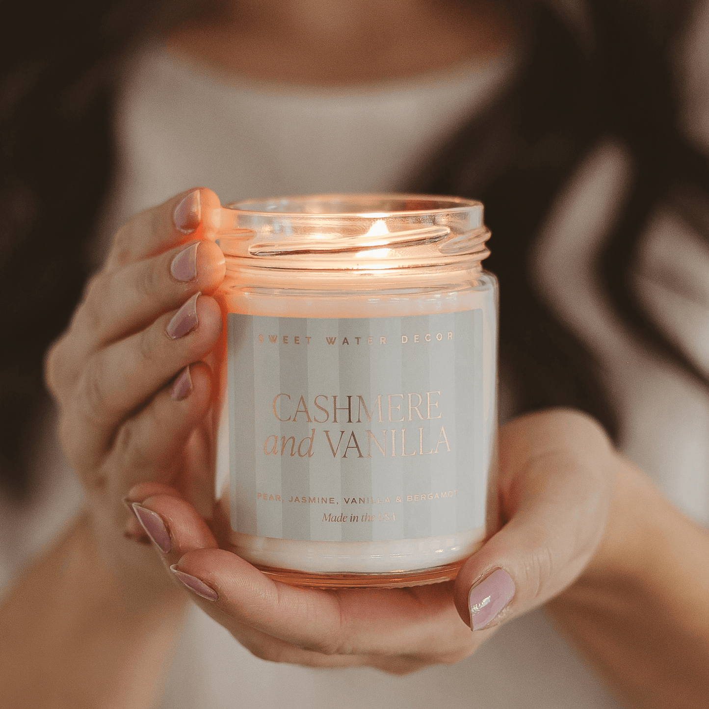 Cashmere and Vanilla Soy Candle(ONLINE EXCLUSIVE)