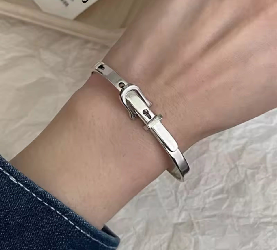 Silver Belt Bangle